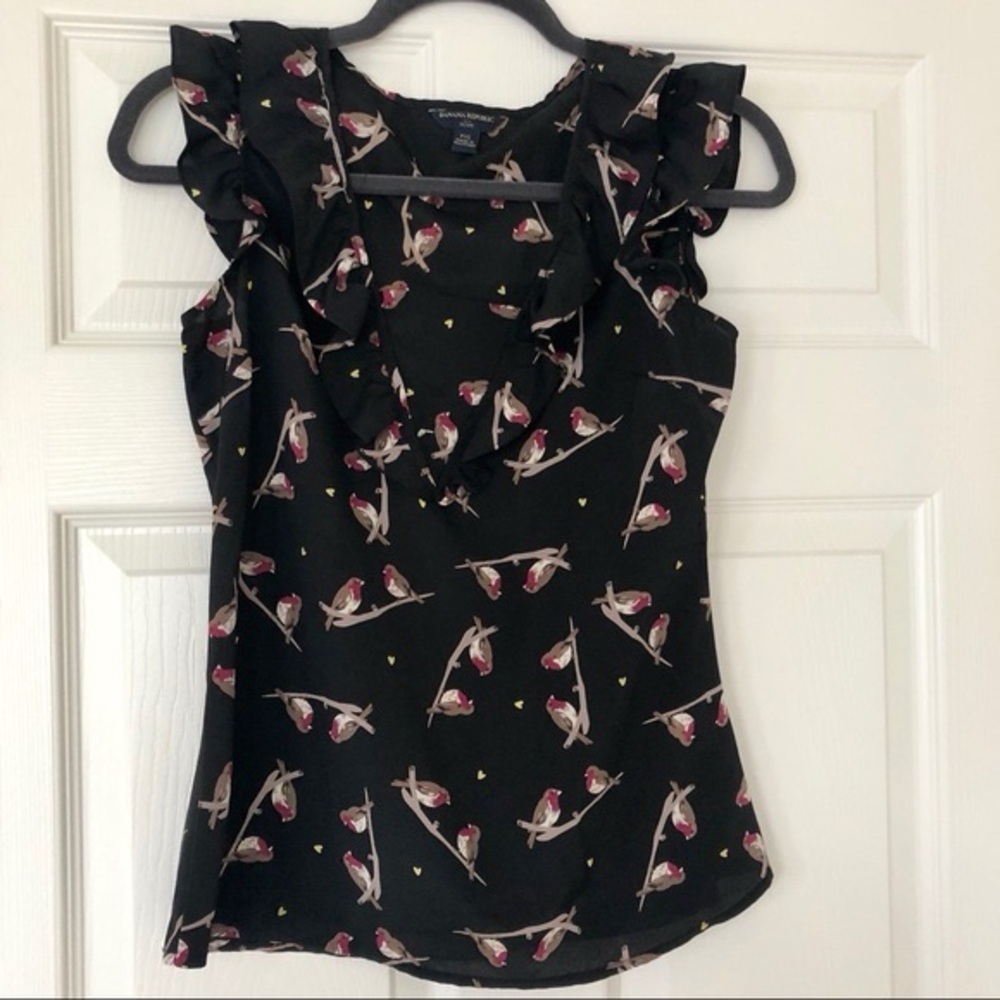 Banana Republic Bird Motif Sleeveless Ruffle S